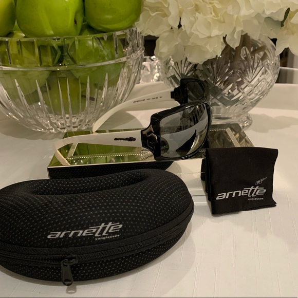 ARNETTE SUNGLASSES